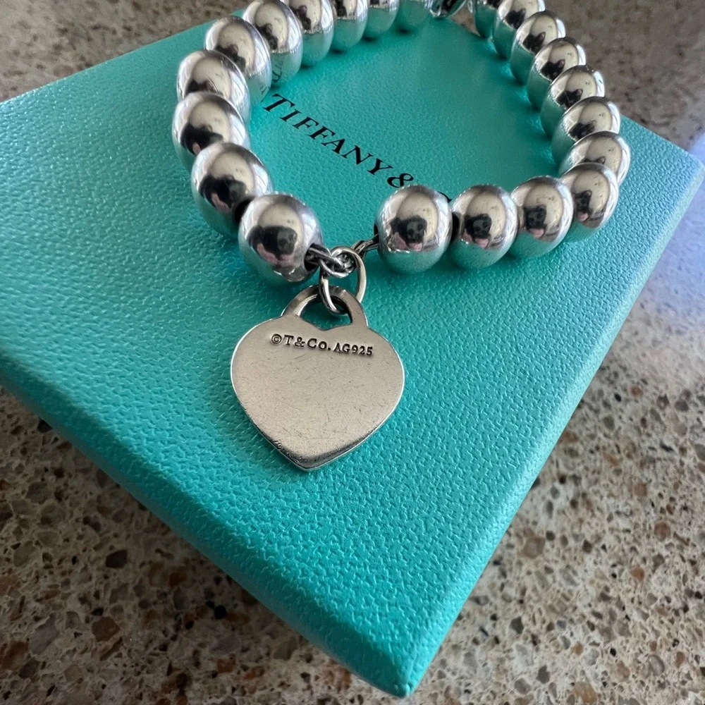 Return to Tiffany™ Heart Tag Bracelet in Silver, 8 mm - Picture 5 of 9